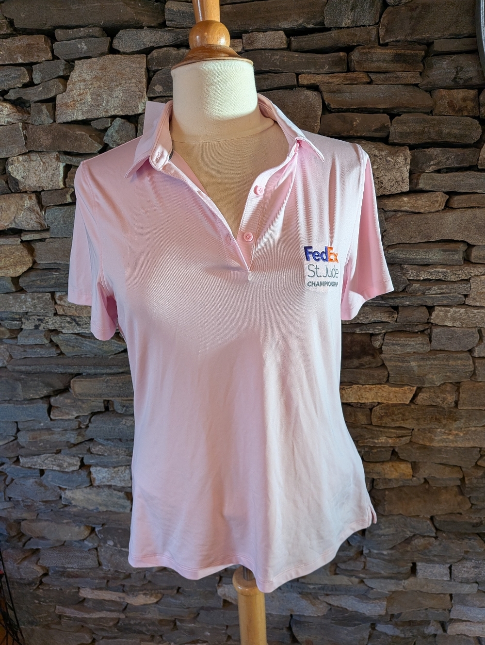 Under Armour NWT PGA Tour Fed Ex St Jude Pink Golf Shirt UPF 50, Size M